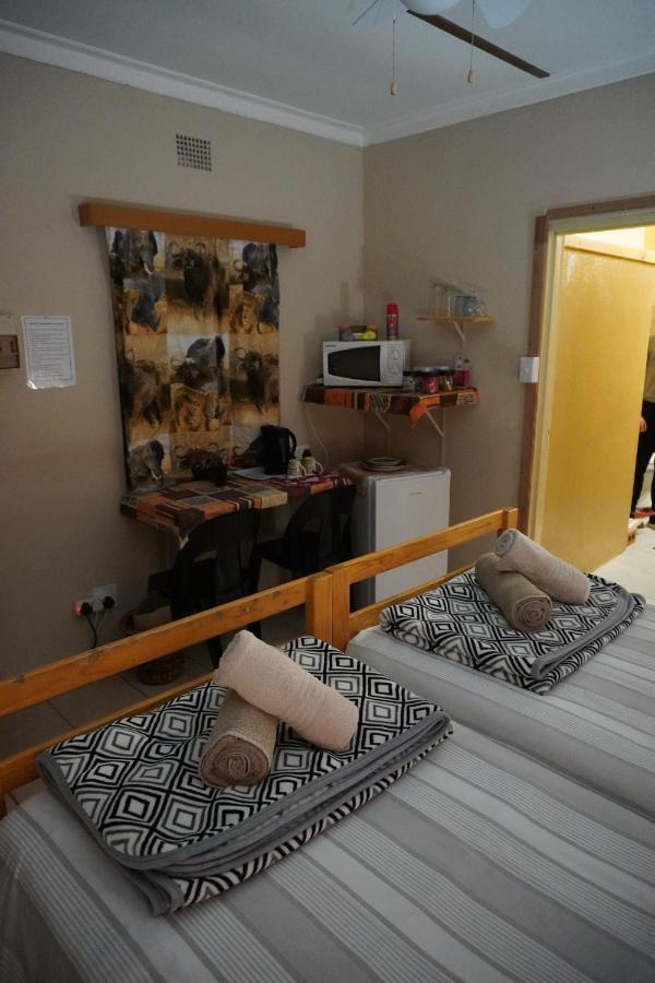 Okahandja Guesthouse Екстериор снимка