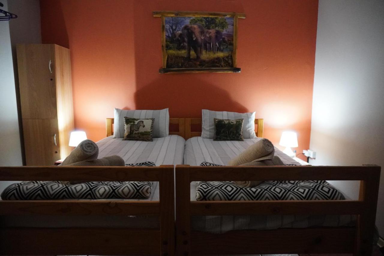 Okahandja Guesthouse Екстериор снимка